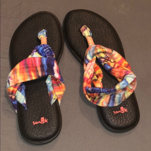 sanuk size 7